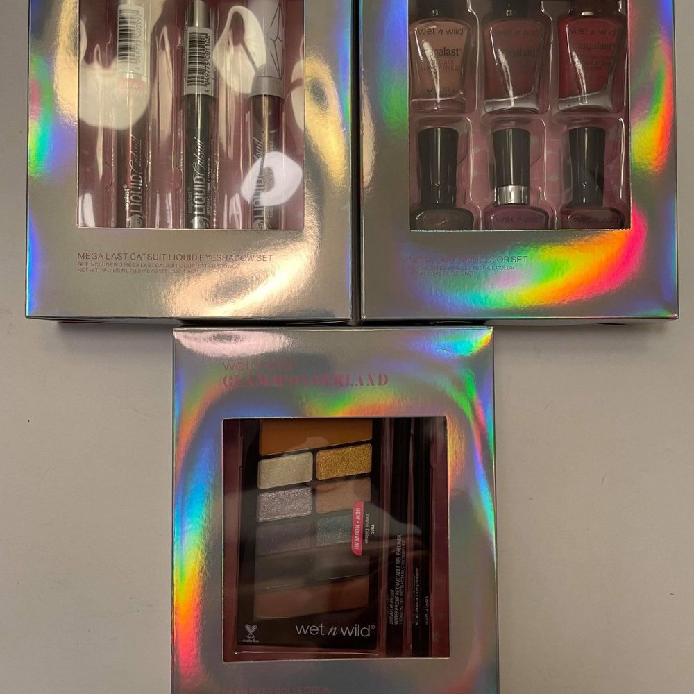 NIB- Set of 3 Wet and Wild Makeup Gift Sets